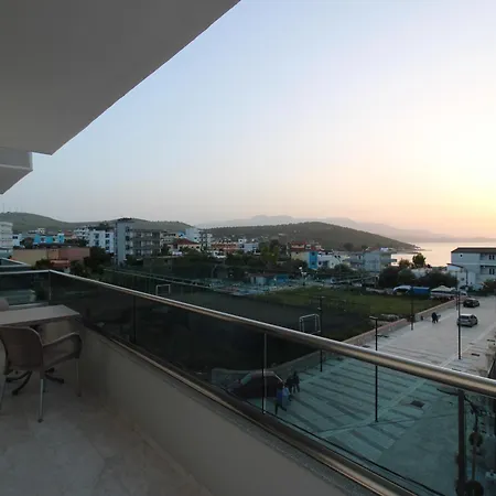 Hotel Villa Kapo Pool & Bar