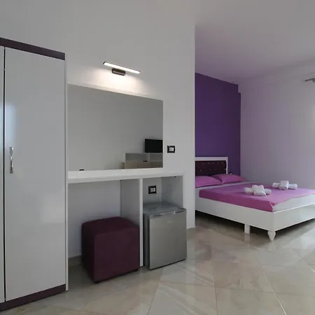 Vendégház Hotel Villa Kapo Pool & Bar