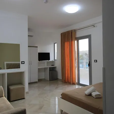 Hotel Villa Kapo Pool & Bar 3*