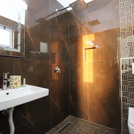 Hotel Villa Kapo Pool & Bar 3* Ksamil