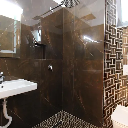 Hotel Villa Kapo Pool & Bar 3* Ksamil