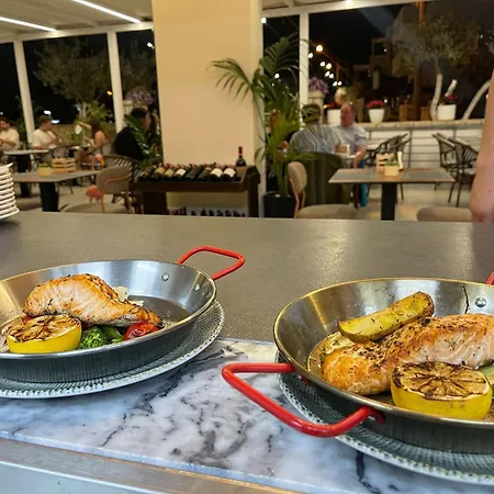 Πανσιόν Kapo Εξαμίλιο