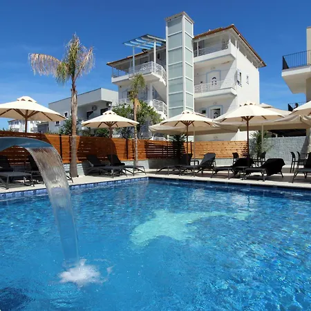 Kapo Pool&bar 3*