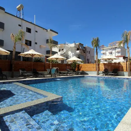 Kapo Pool & Bar 3* קסאמיל