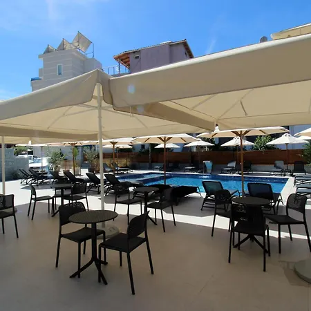 Kapo Pool&bar 3* Ksamil