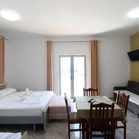 Affittacamere Kapo Pool&bar 3*